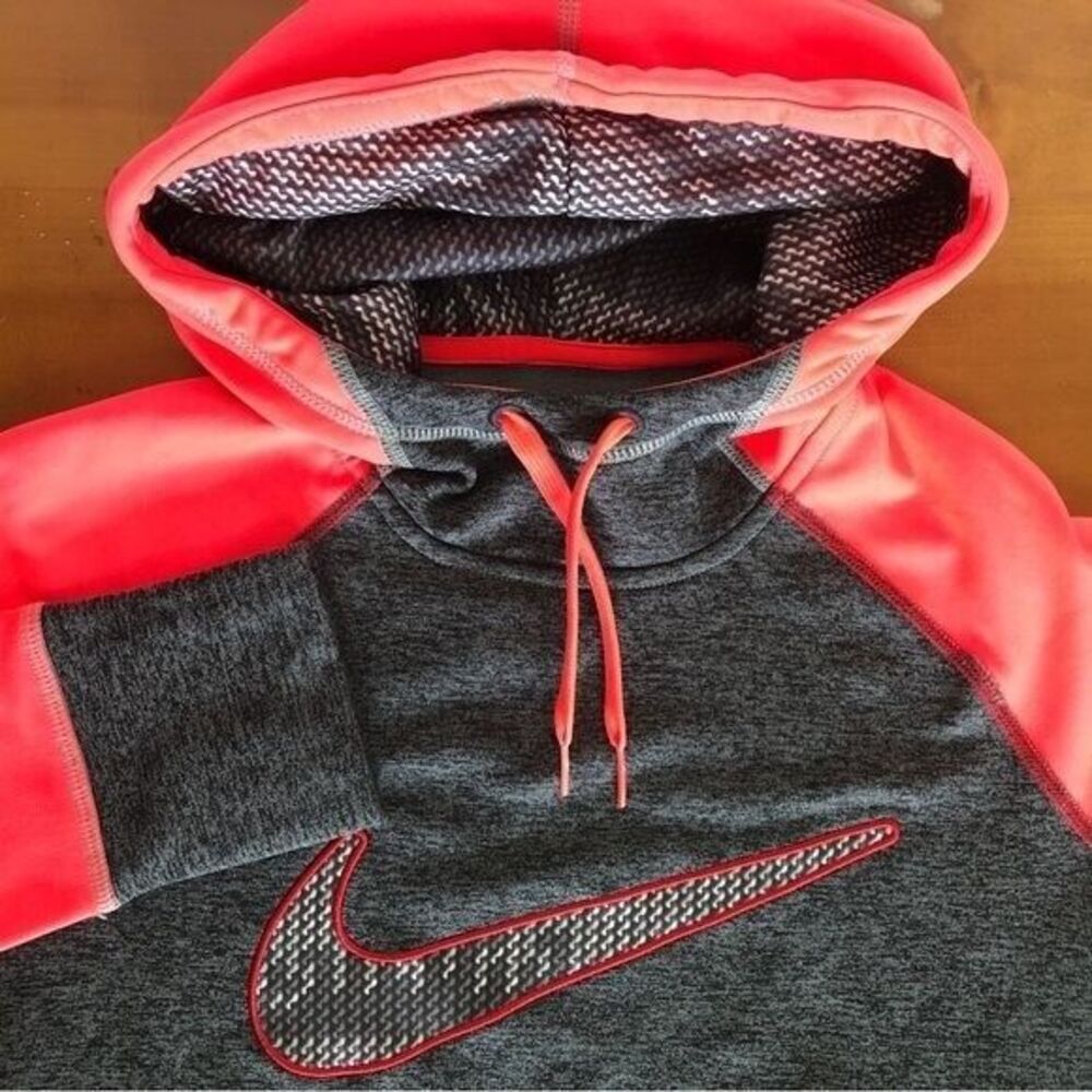 Nike Women's Small Gray Pink Therma-Fit Fleece Lined Long Sleeve Swoosh Hoodie
